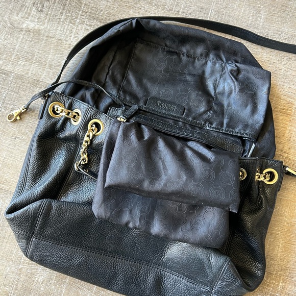 Michael Kors Black Pebbled Genuine Leather Purse Gold Chain Mature Designer EUC - Picture 15 of 16